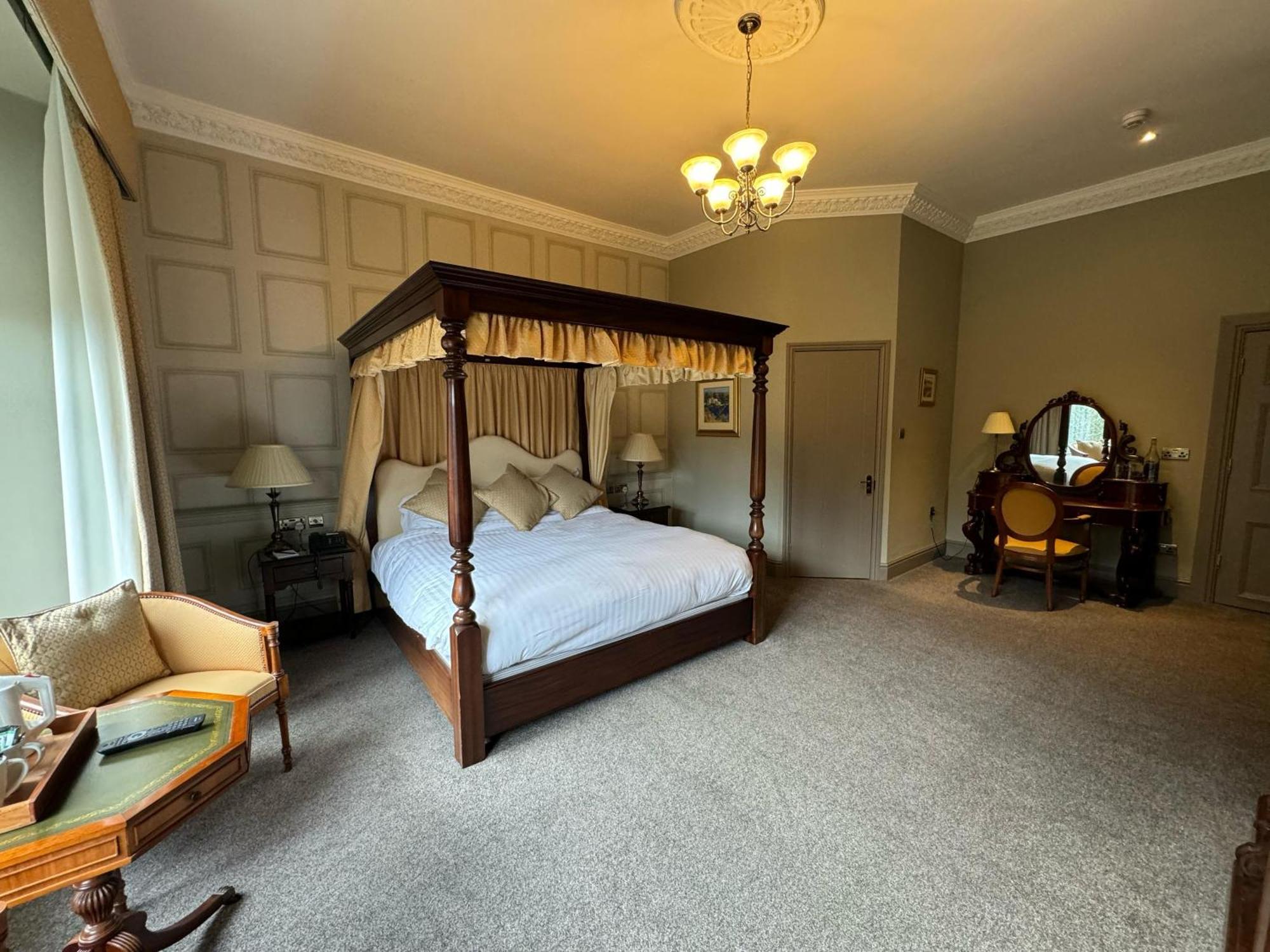 Tre-Ysgawen Hall & Spa Llangefni Zewnętrze zdjęcie